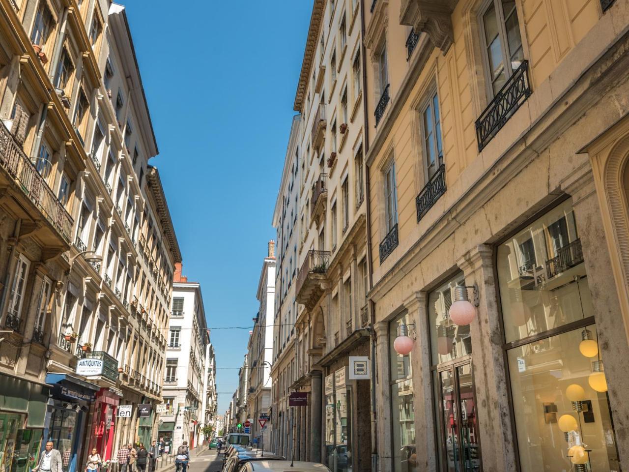 Mihotel Comte Lyon Exterior photo